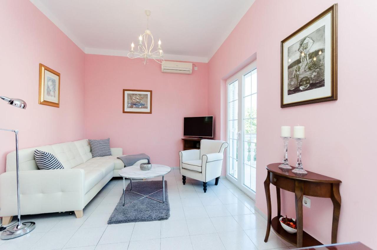 Apartments Sinisa Малинска Экстерьер фото
