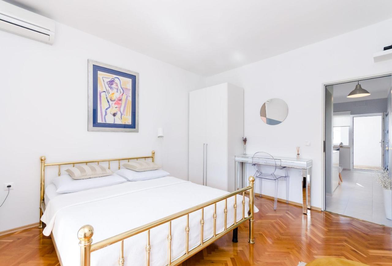 Apartments Sinisa Малинска Экстерьер фото