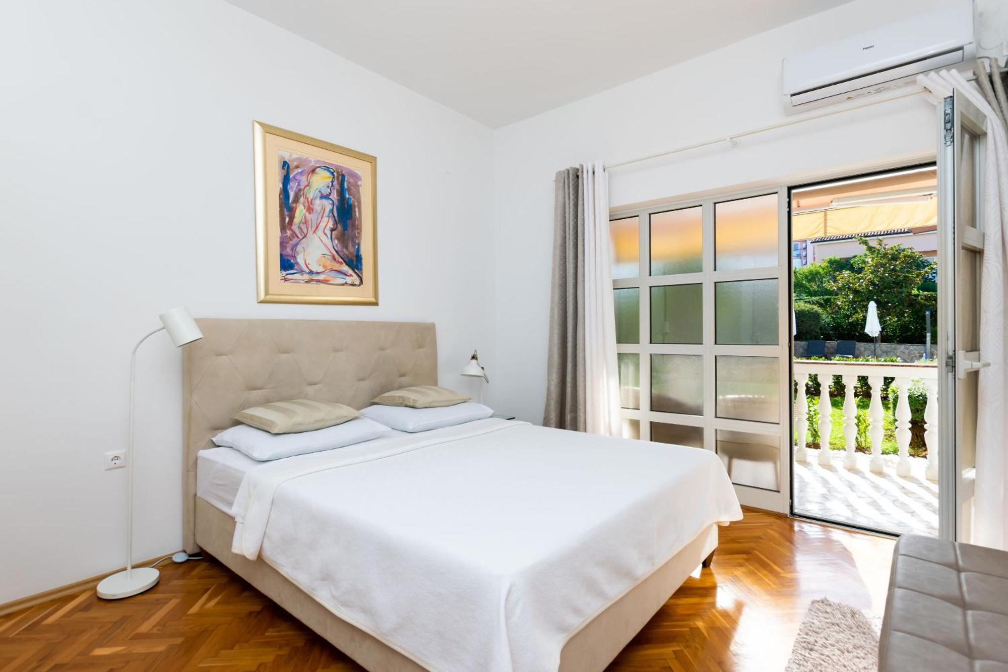 Apartments Sinisa Малинска Экстерьер фото