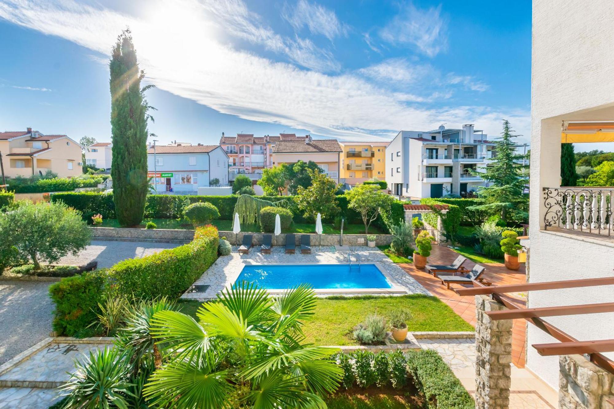 Apartments Sinisa Малинска Экстерьер фото